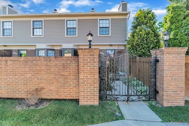 22224 Edgewater, Novi, MI 48375 - photo 2