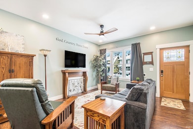 810 N Saint Louis Blvd, South Bend, IN 46617 - photo 6