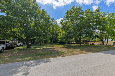 603 Peach St, Tomball, TX 77375 - photo 6