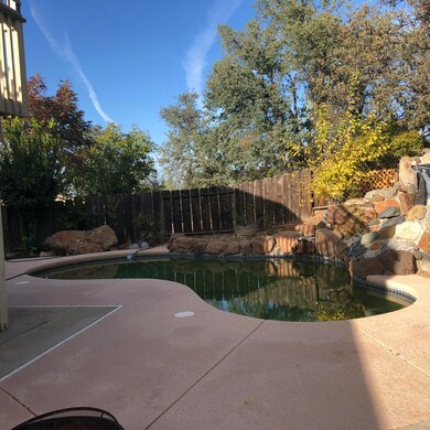 pool N