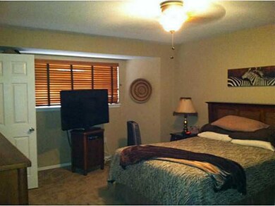 Master Bedroom. Master Bedroom w/walk-in