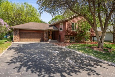 2012 E Highview Dr, Sauk Rapids, MN 56379 - photo 2