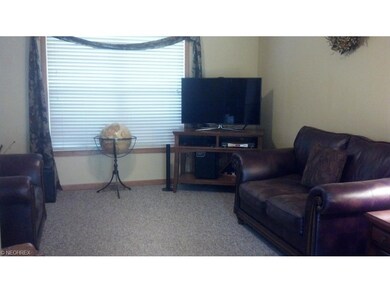 5010 Hawthorne Ave, Sheffield Lake, OH 44054 - photo 7