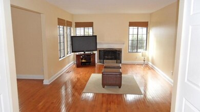 04-Living Room