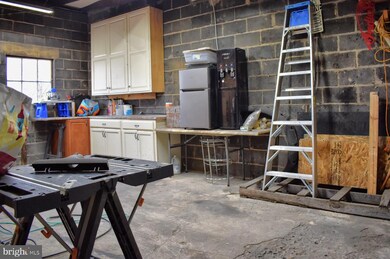 212 E Chestnut St, Shamokin, PA 17872 - photo 5