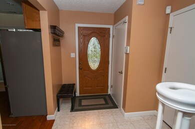 9 Glen Oaks Ct, Old Bridge, NJ 08857 - photo 3