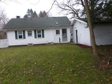 610 S 3rd St, Niles, MI 49120 - photo 2