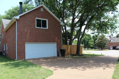 239 Scotsman Ln, Franklin, TN 37064 - photo 2