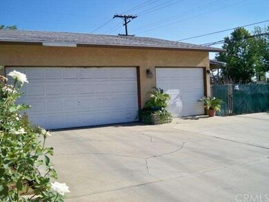 Three Car Garage