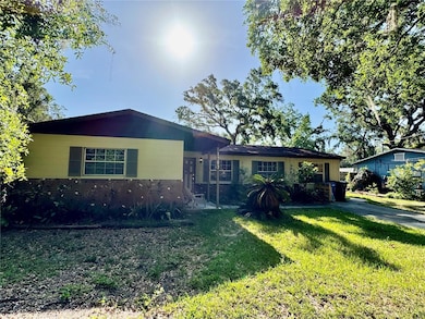 1703 N Taylor Rd, Brandon, FL 33510 - photo 2