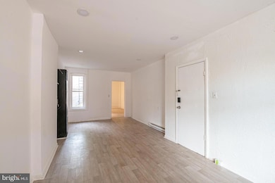 741 N 8th St, Reading, PA 19604 - photo 4