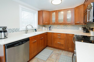330 E Orleans-111