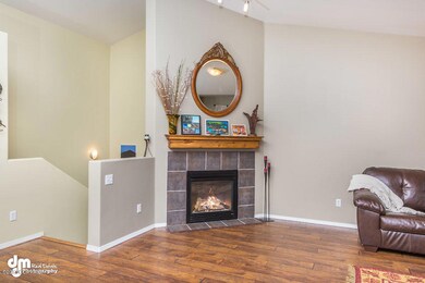 Living Room_IMG_4601-SMALL