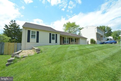 6818 Rock Creek Ct, Alexandria, VA 22306 - photo 3