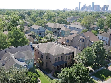 938 Columbia St, Houston, TX 77008 - photo 2