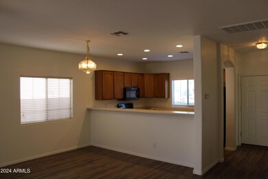 537 E San Carlos Way, Chandler, AZ 85249 - photo 6