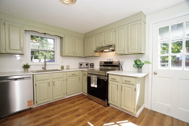 4 Candia St, Nashua, NH 03063 - photo 3