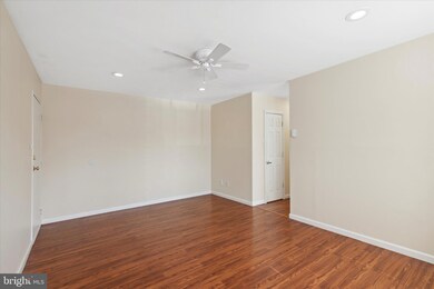 26 Park Ave unit B19, Chalfont, PA 18914 - photo 5