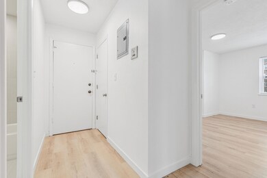 55 Broad St unit 13, Lynn, MA 01902 - photo 4