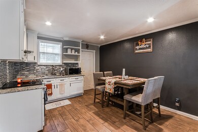 942 Ellington St, Houston, TX 77088 - photo 6