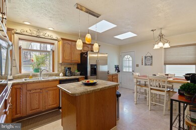 14002 Edward Gardiner Rd, Mechanicsville, MD 20659 - photo 4