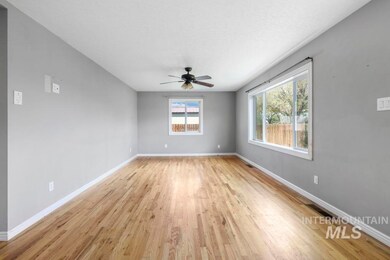 809 Bracken St N, Twin Falls, ID 83301 - photo 3