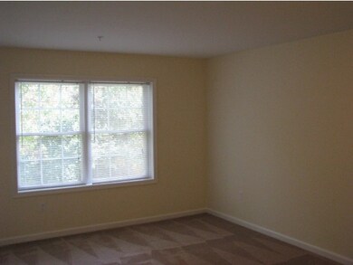 20 Sentinel Ct unit 111, Manchester, NH 03103 - photo 6