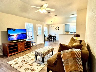 1001 Turkey Creek Ct, Bridgeport, TX 76426 - photo 6