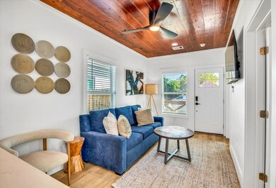 This is a cozy and inviting living room featuring