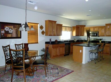 dining/kitchen