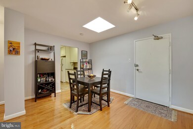 2711 Ordway St NW unit 304, Washington, DC 20008 - photo 7