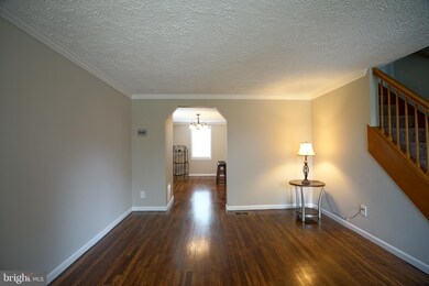 3713 Greenvale Rd, Baltimore, MD 21229 - photo 7