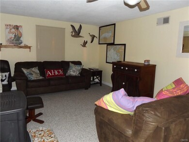 Living Rooom