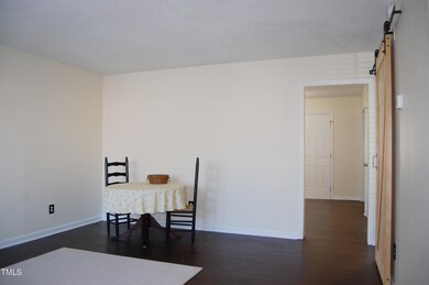 LivingRoom6