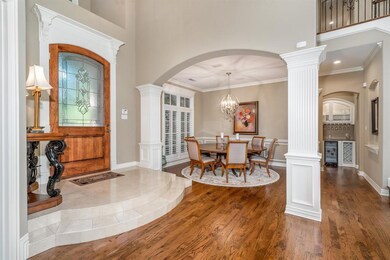 WALK IN A WELL DESIGNED FLOOR PLAN--BIG HOUSE, COZY FEELING