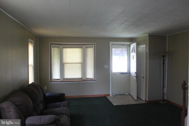 1921 Larkhall Rd, Dundalk, MD 21222 - photo 4