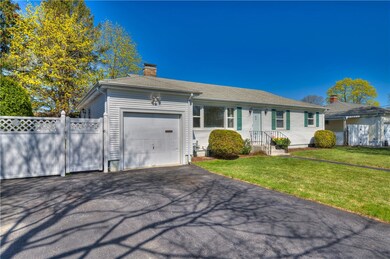 17 Riley Dr, Riverside, RI 02915 - photo 4