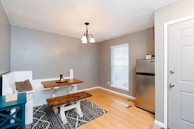 419 N 9th St, Beasley, TX 77417 - photo 4