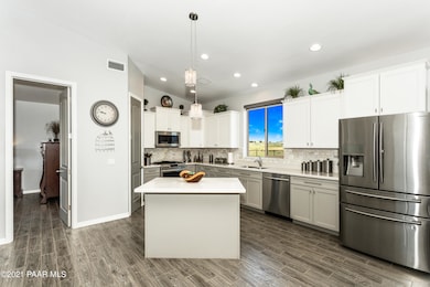 005_Kitchen