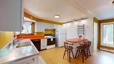 31 Vivian St, Auburn, ME 04210 - photo 7