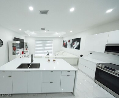 2122 NE 39th Terrace, Homestead, FL 33033 - photo 2