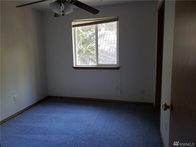 22431 Bluewater Dr SE, Yelm, WA 98597 - photo 7