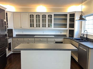 100 Sutton Ln, Goose Creek, SC 29445 - photo 4