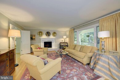 8536 Horseshoe Ln, Potomac, MD 20854 - photo 5