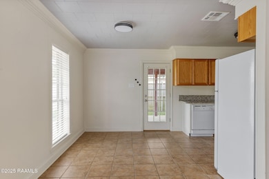 5-web-or-mls-122 Steiner Rd-5