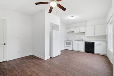 1609 12th St, Des Moines, IA 50314 - photo 7