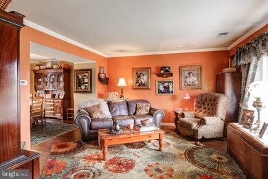 323 Sweetbriar Dr, Harrisburg, PA 17111 - photo 5