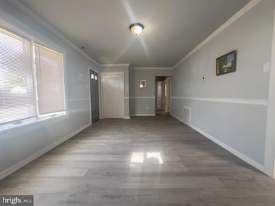 384 Windsor Dr, Bellmawr, NJ 08031 - photo 5