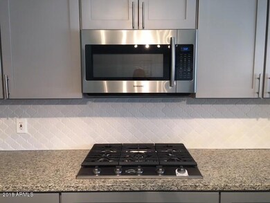 GAS COOKTOP/MICROWAVE