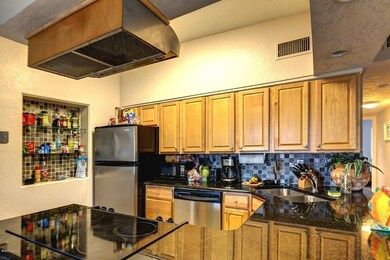 104-Rosevelt-ave-4-1500